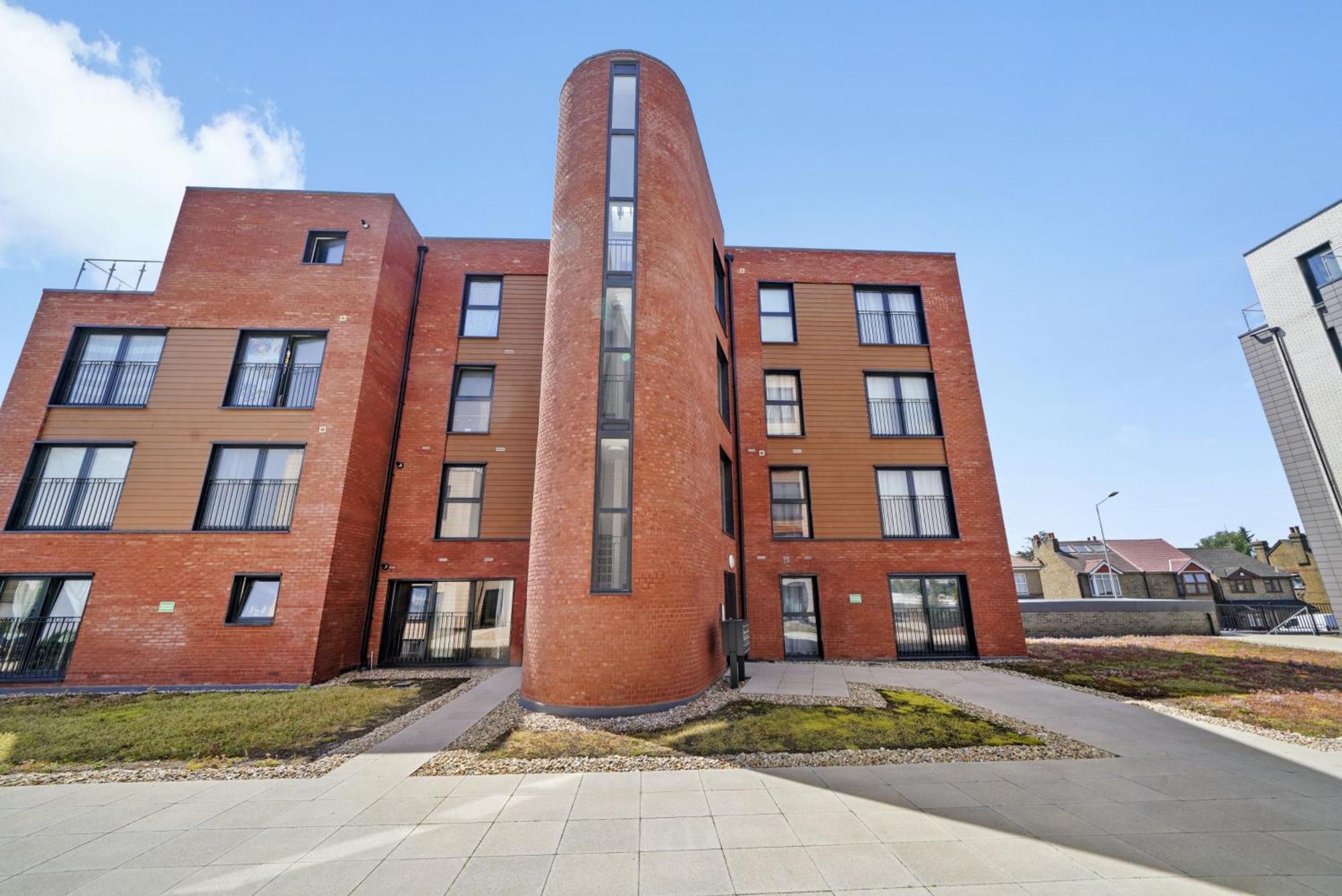 Colnbrook One And Two Bed Apartments Slough Near Heathrow מראה חיצוני תמונה