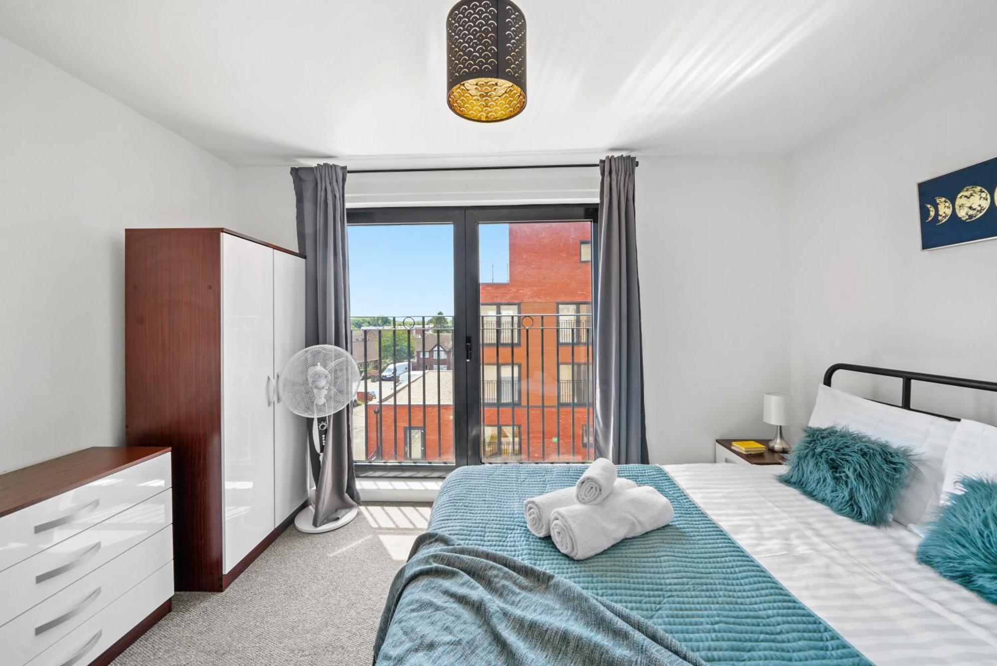 Colnbrook One And Two Bed Apartments Slough Near Heathrow מראה חיצוני תמונה