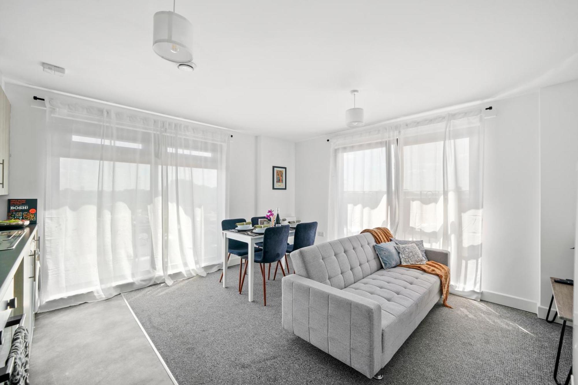 Colnbrook One And Two Bed Apartments Slough Near Heathrow מראה חיצוני תמונה