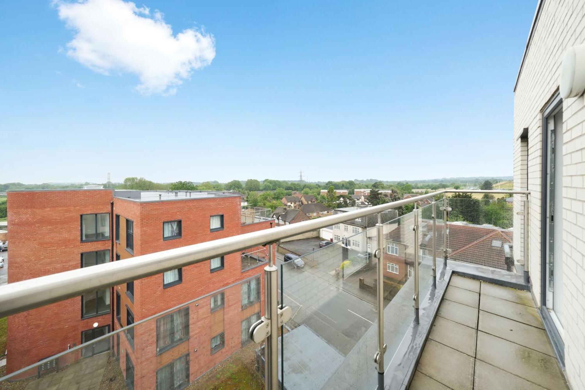 Colnbrook One And Two Bed Apartments Slough Near Heathrow מראה חיצוני תמונה