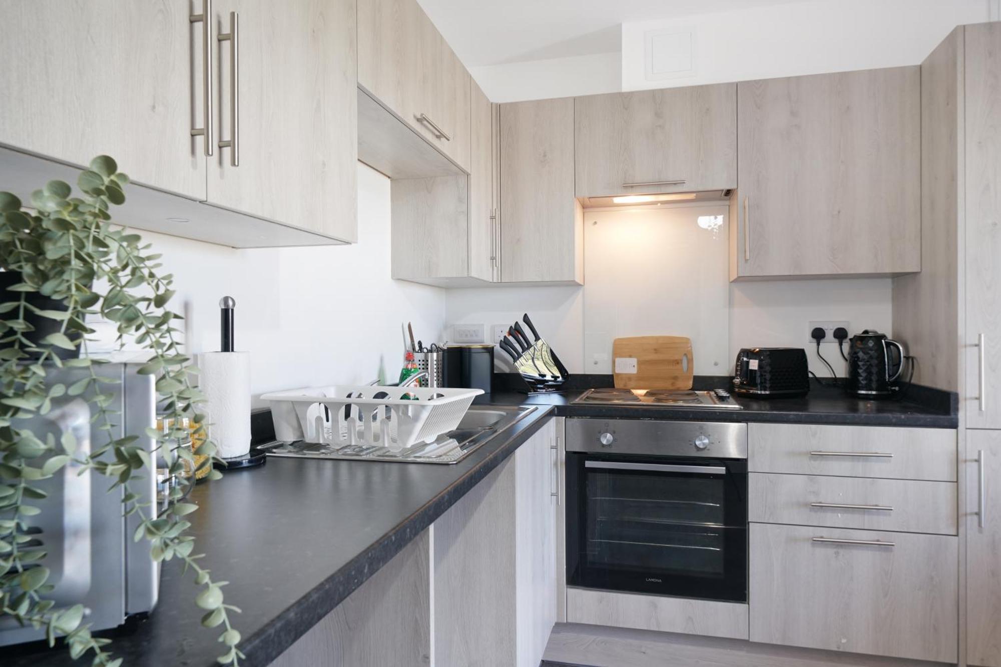 Colnbrook One And Two Bed Apartments Slough Near Heathrow מראה חיצוני תמונה