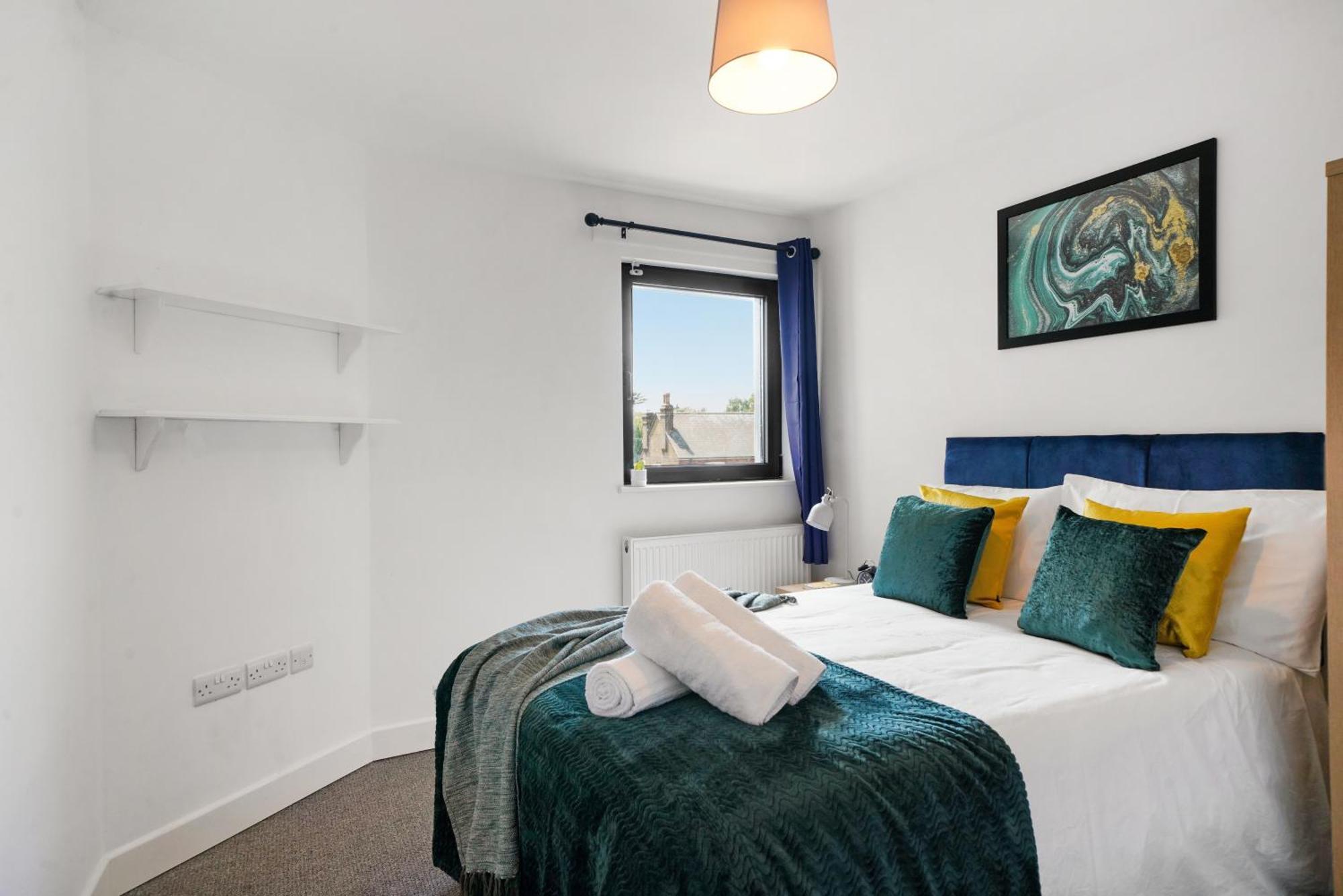 Colnbrook One And Two Bed Apartments Slough Near Heathrow מראה חיצוני תמונה