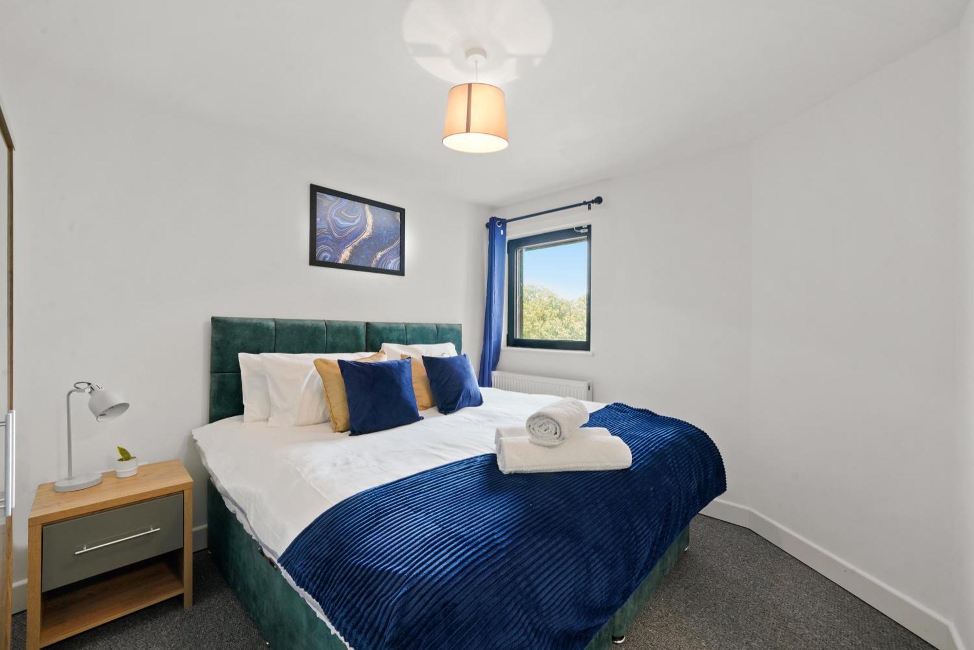 Colnbrook One And Two Bed Apartments Slough Near Heathrow מראה חיצוני תמונה