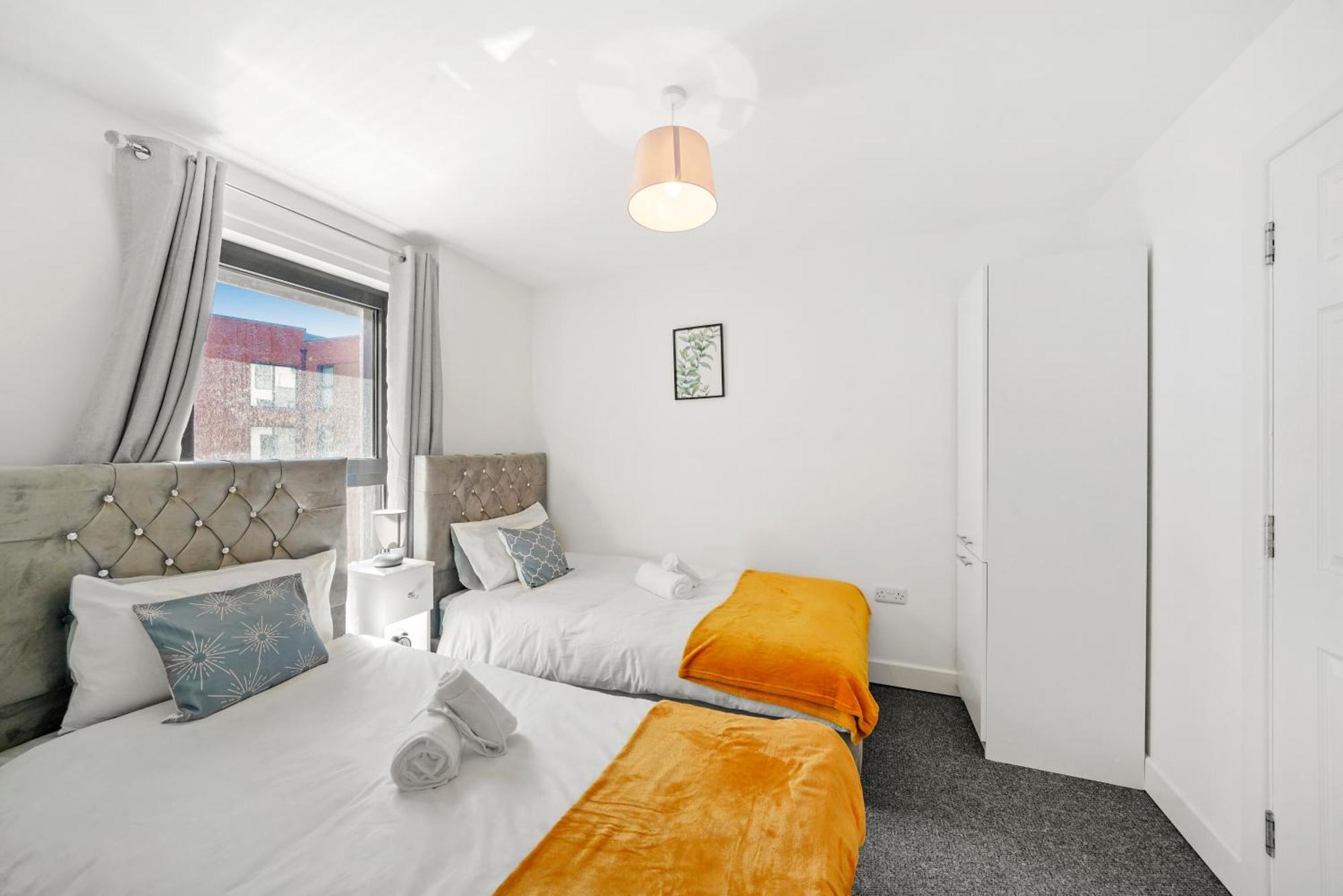 Colnbrook One And Two Bed Apartments Slough Near Heathrow מראה חיצוני תמונה